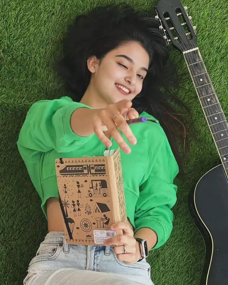 attitude girl dp cartoon black