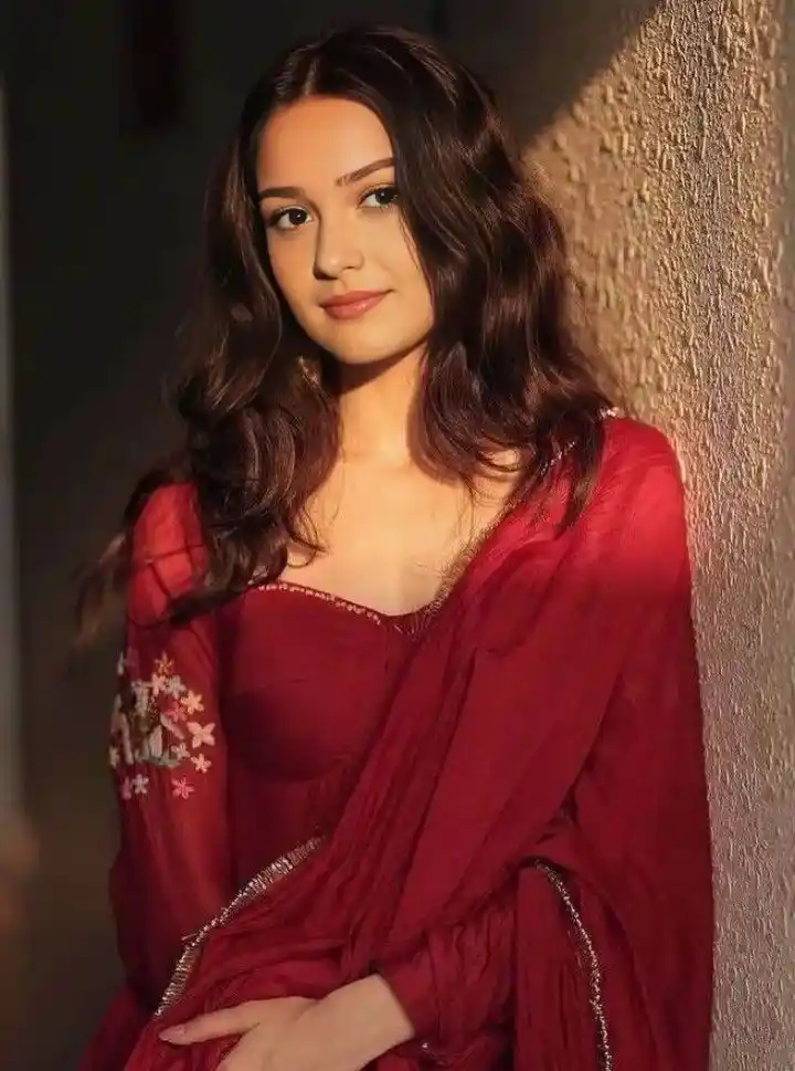 attitude girls dp cap