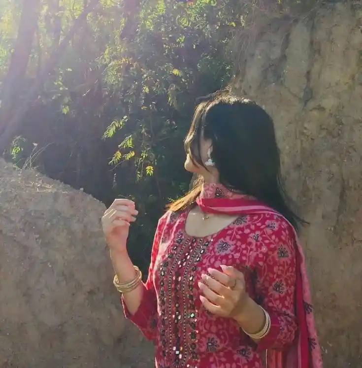 real girl profile pic aesthetic pinterest