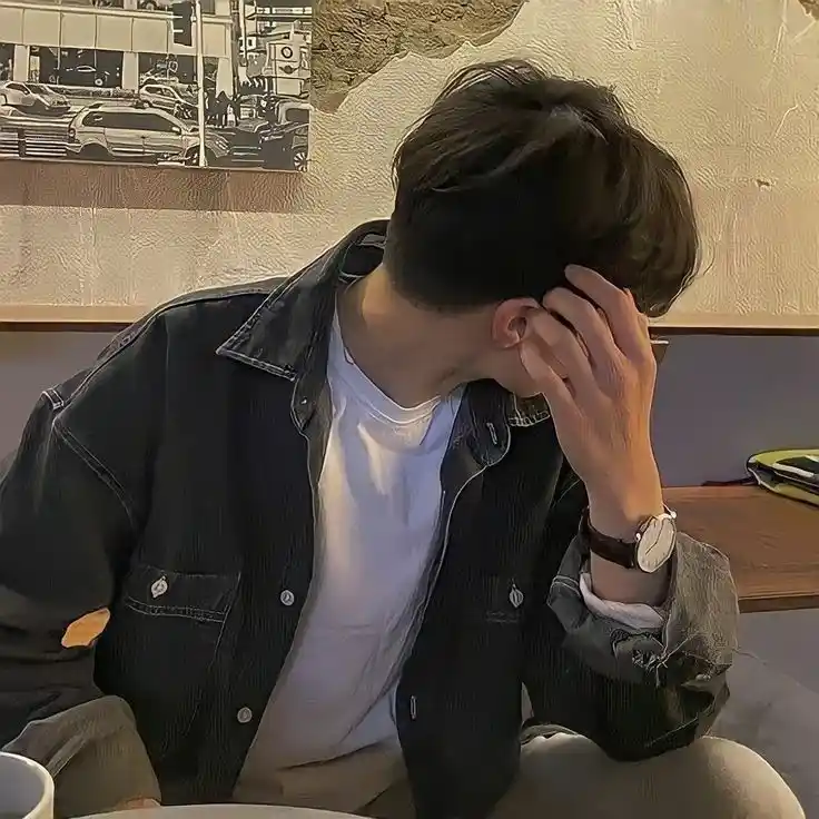 alone crying sad boy dp 1