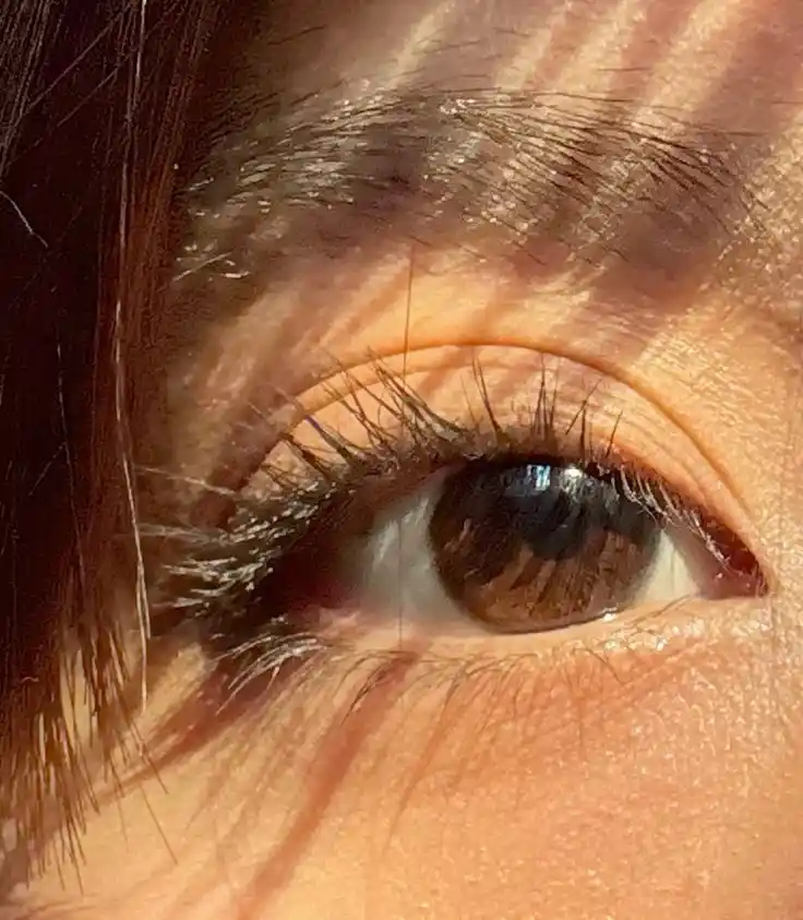 beautiful eyes dp