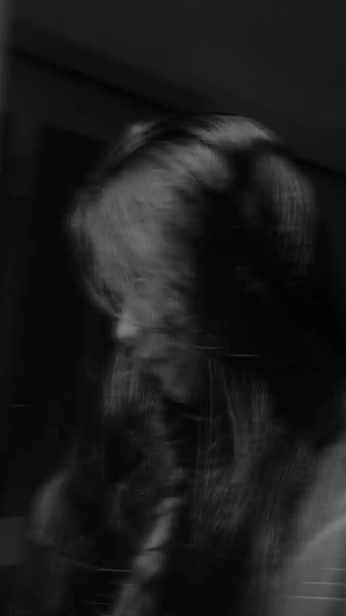 dp blur girl