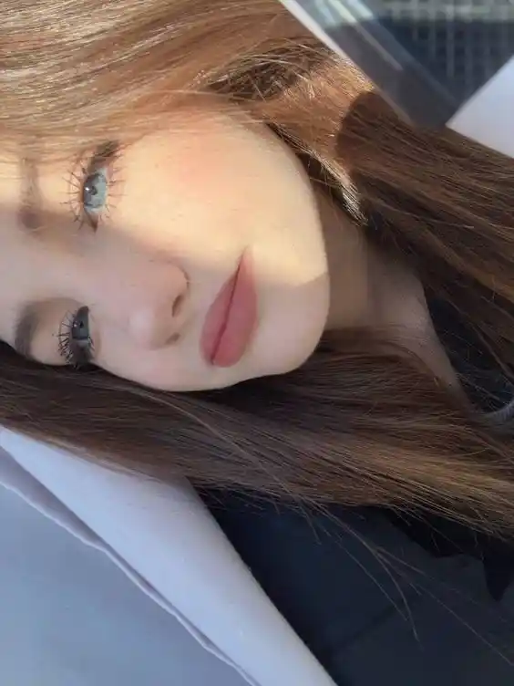 eyes dp black